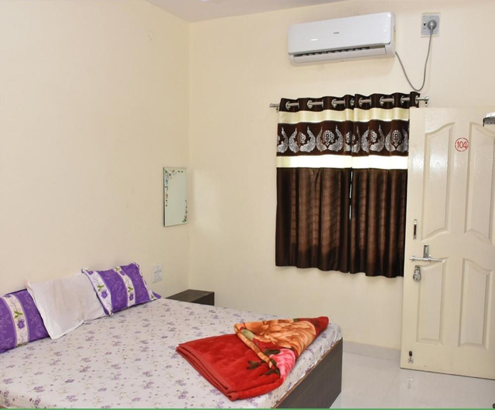 Hotel Shivalay Shegaon Ngoại thất bức ảnh